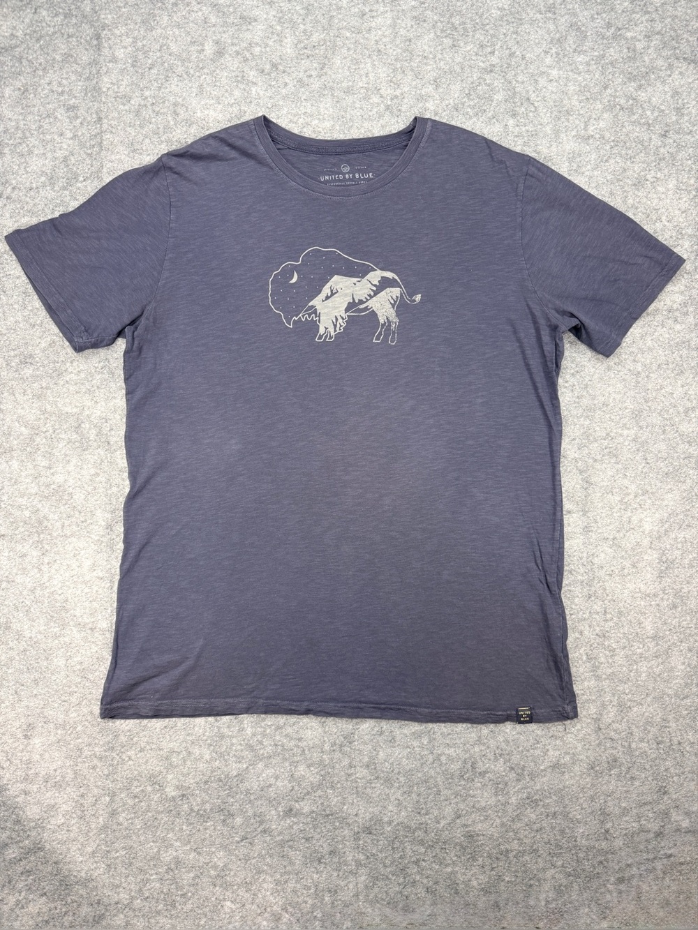 United By Blue XL Organic Cotton Bison Steel Blue Mens Tshirt Graphic Made USA